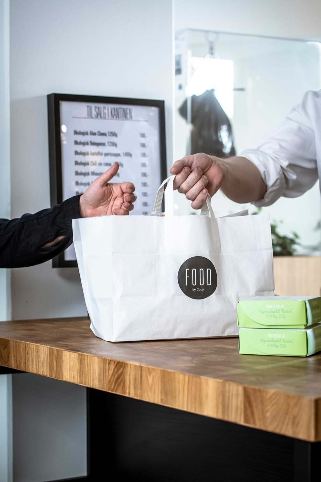 Picture of a grocery bag